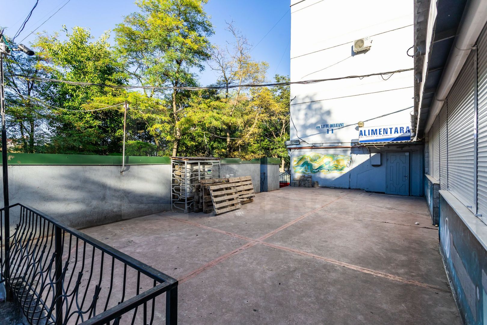 Chirie, spațiu comercial cu terasa, str. Liviu Deleanu, Buiucani - Poză 3