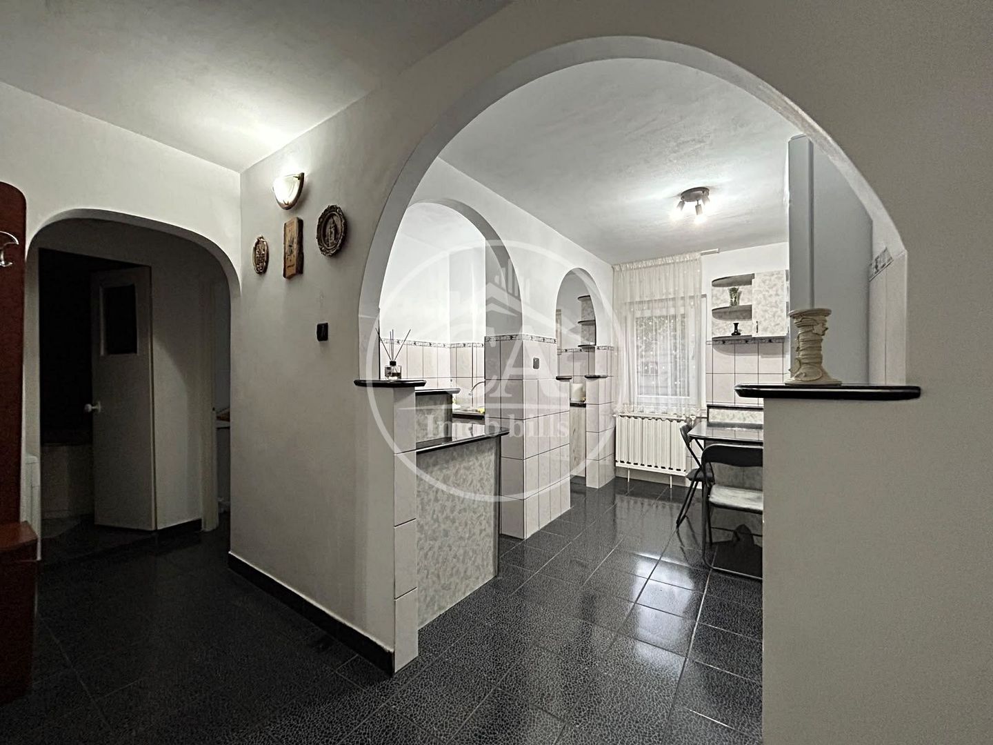 Apartament cu 3 camere de închiriat in zona Rogerius , Oradea - Poză 3