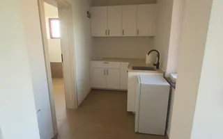 Spațiu birouri premium – 309 mp utili + 520 mp parcare pavata in curte - Poză 13