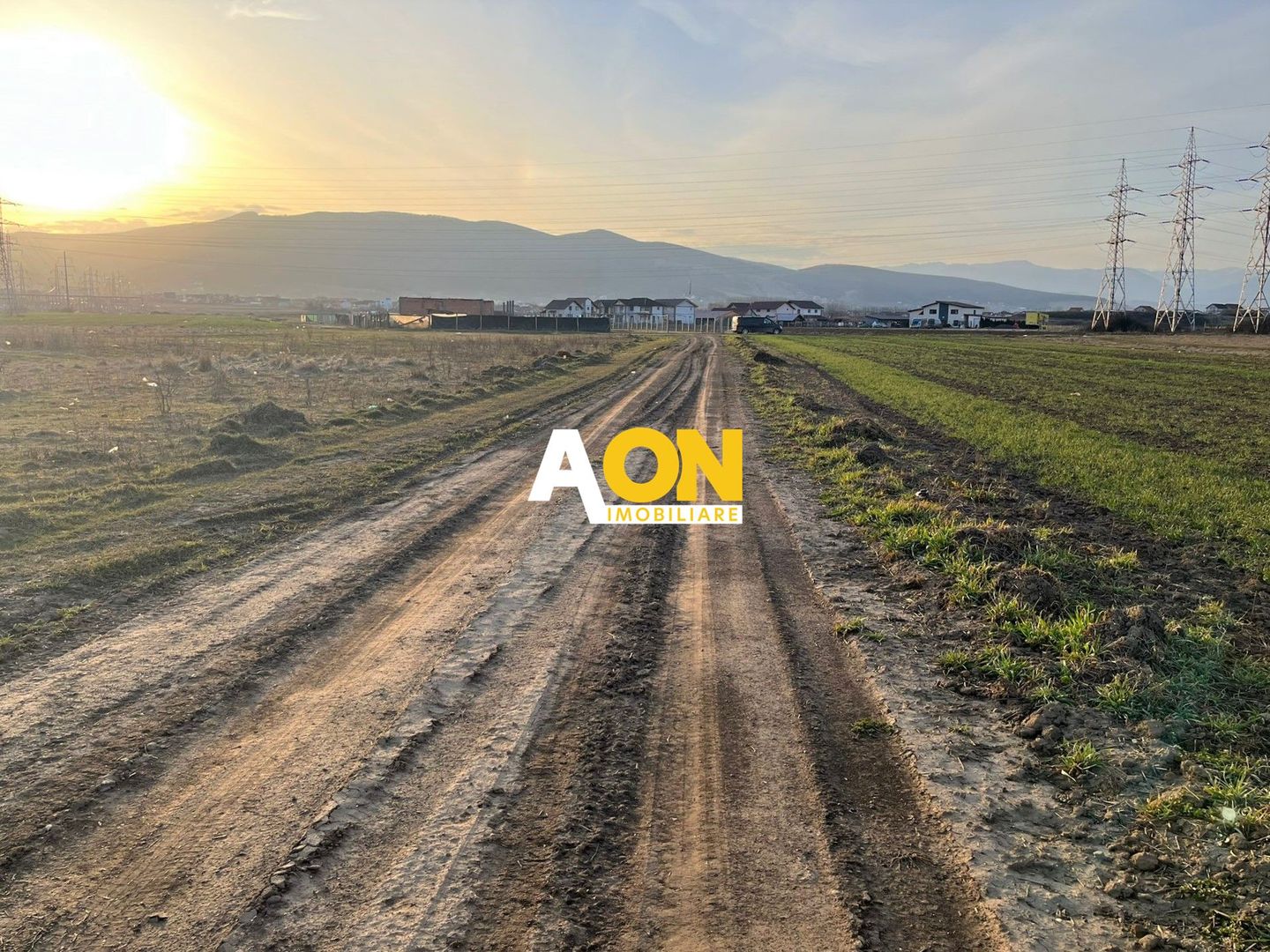 Teren de vanzare str. Emil Racovita, 900MP, toate utilitatile - Poză 2