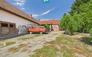 Casă cu 6 camere în Sânicolau Mare Timiș - Poză 22