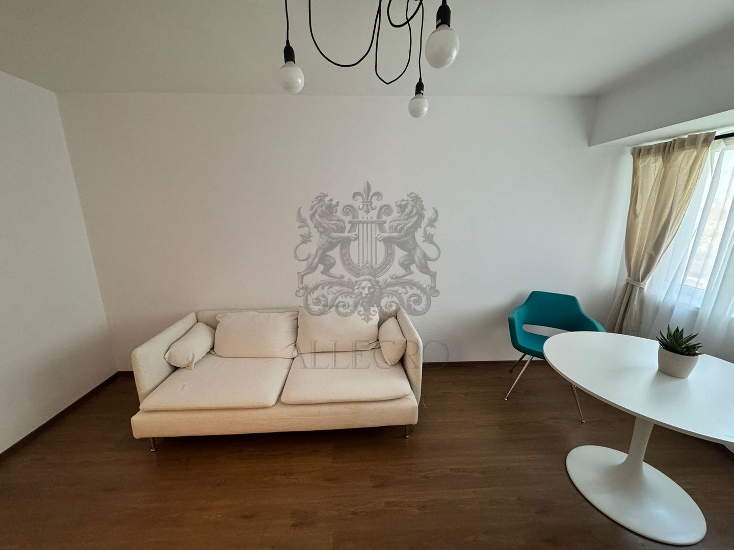 2 camere Piata Victoriei | Titulescu | proaspat renovat si mobilat - Poză 4