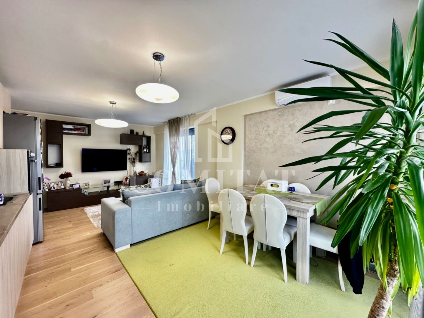 Apartament 4 camere | Parcare | Terasa 30 mp | Cartier Europa - Poză 2