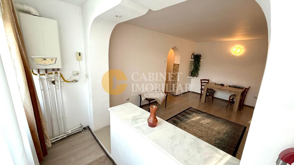 3 Camere Renovat - Etaj Intermediar - Podu Ros Primaverii - Poză 4