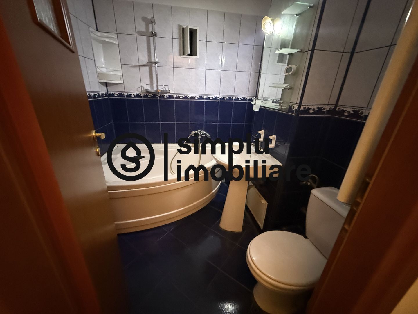 3 decomandate, etaj 2/4, Lapus - 116 000 Euro - Poză 13