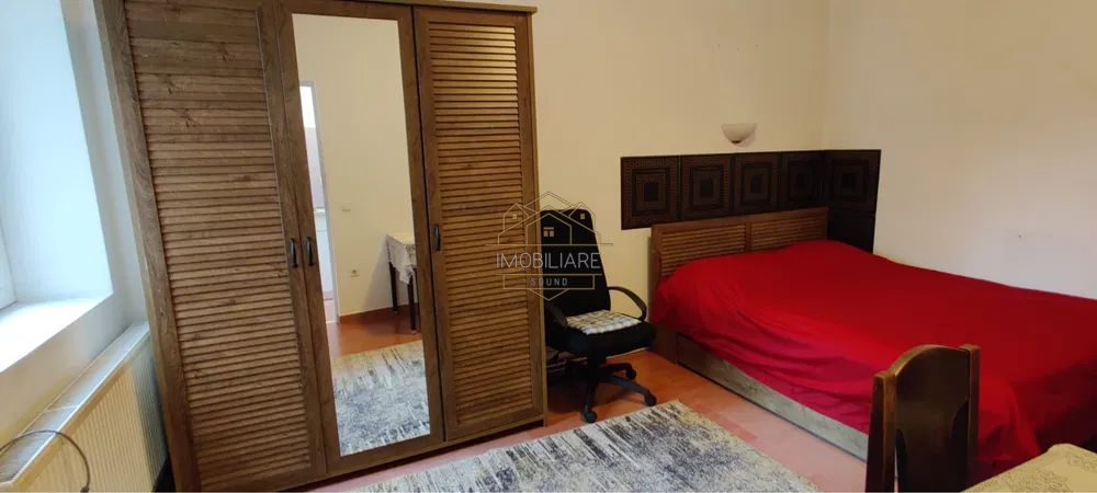 Garsonieră de închiriat în Centru zona Strada Avram Iancu - Poză 1