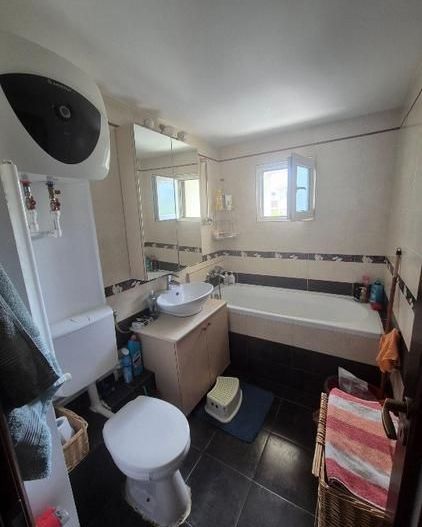 Apartament 2 camere de vânzare, Aviatiei, etaj 3/4, loc parcare inclus - Poză 11