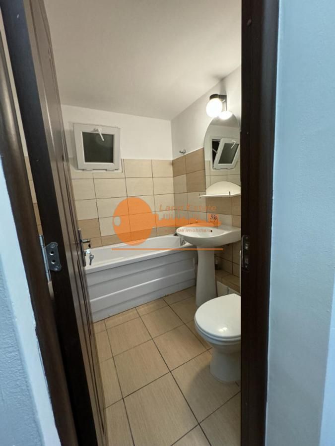 Apartament cu 3camere-7 minute de Metrou Crangasi - Poză 4