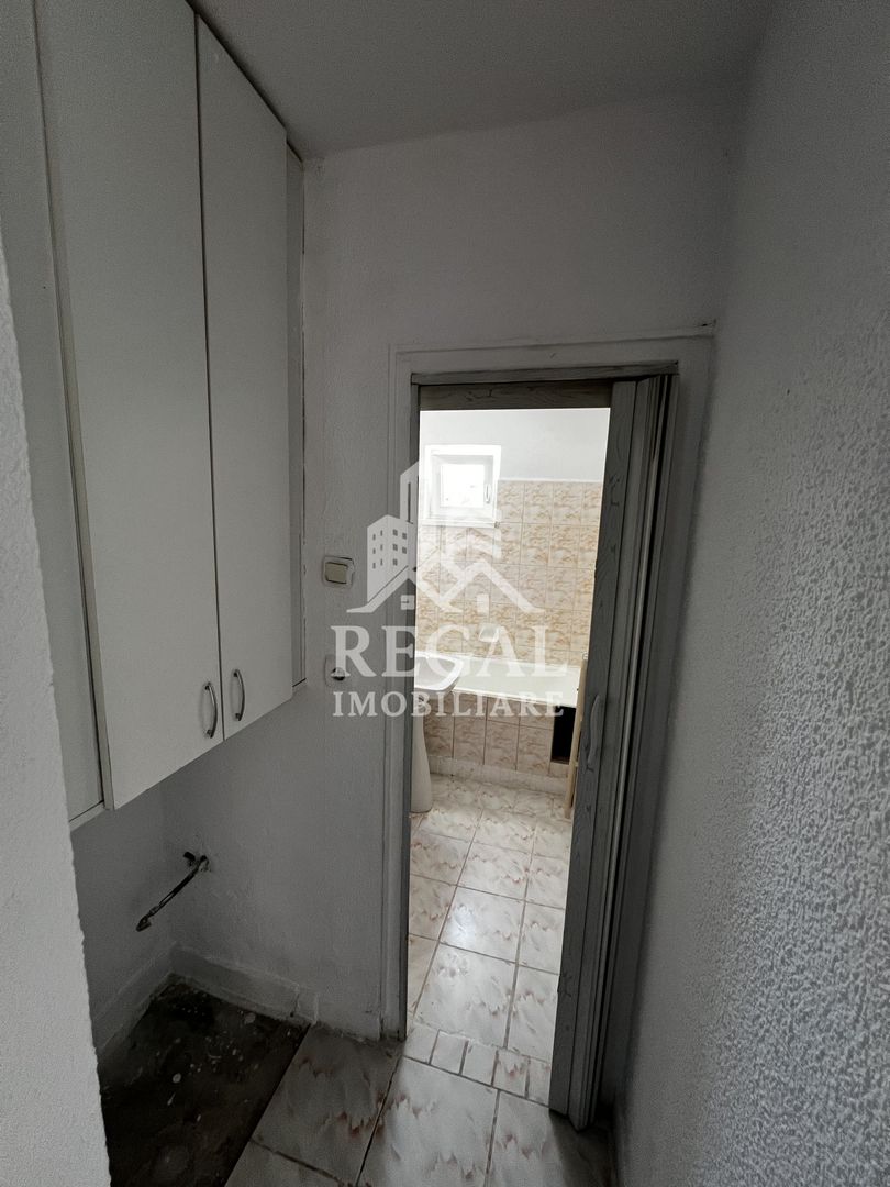 Apartament 2 camere decomandat – Micro 7 | Etaj 2 | Balcon | Panoramă - Poză 7