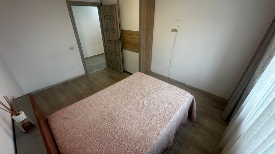 AP. 2 CAMERE - PARULUI, BLOC NOU, LOC PARCARE, BUCATARIE INCHISA - Poză 3