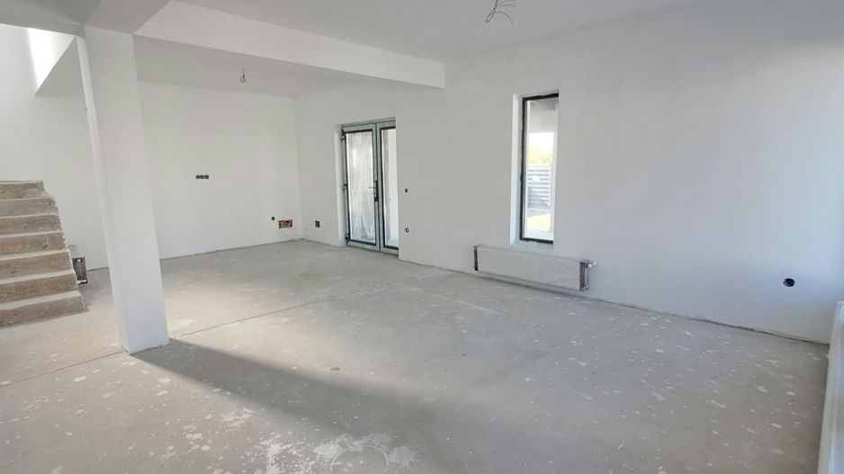 BÂCU, CASĂ/ VILĂ P+1ET+Pod, teren 484 mp, 4 camere, 3 bai, STB - 800 m - Poză 4