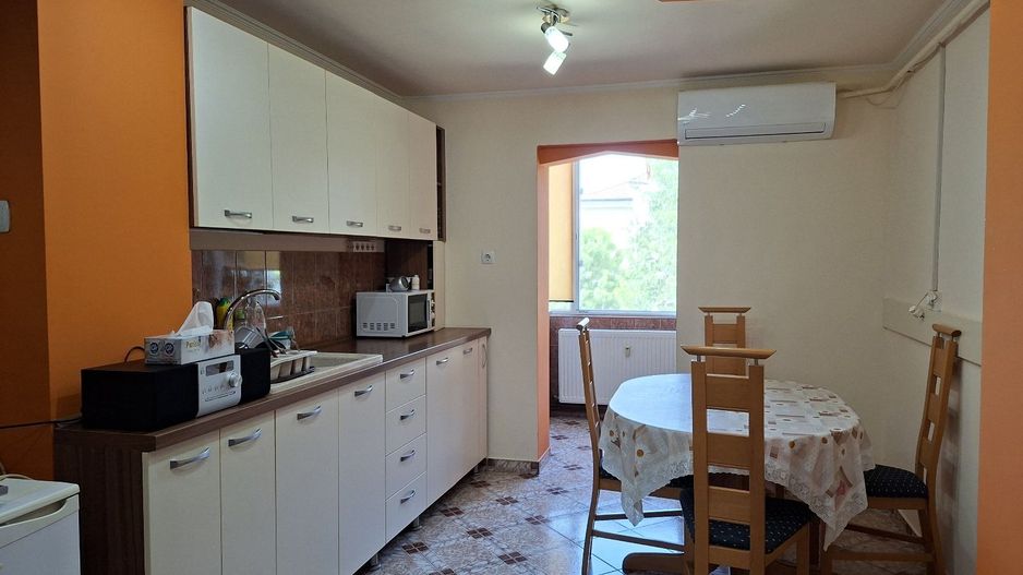 Apartament cu 2 camere - 53mp - Zona Lipovei - Poză 3