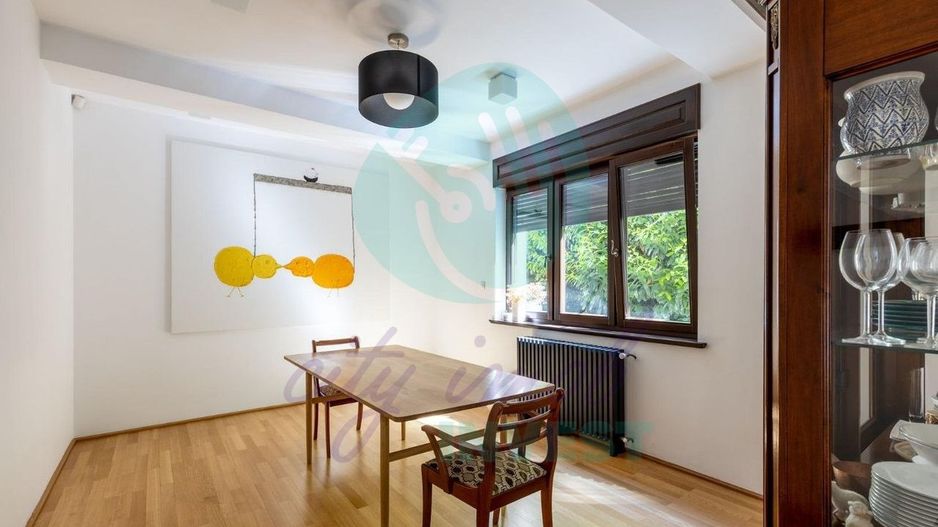 CASA ART-DECO CONSOLIDATA in 2011 cu gradina de 160 mp - Poză 13