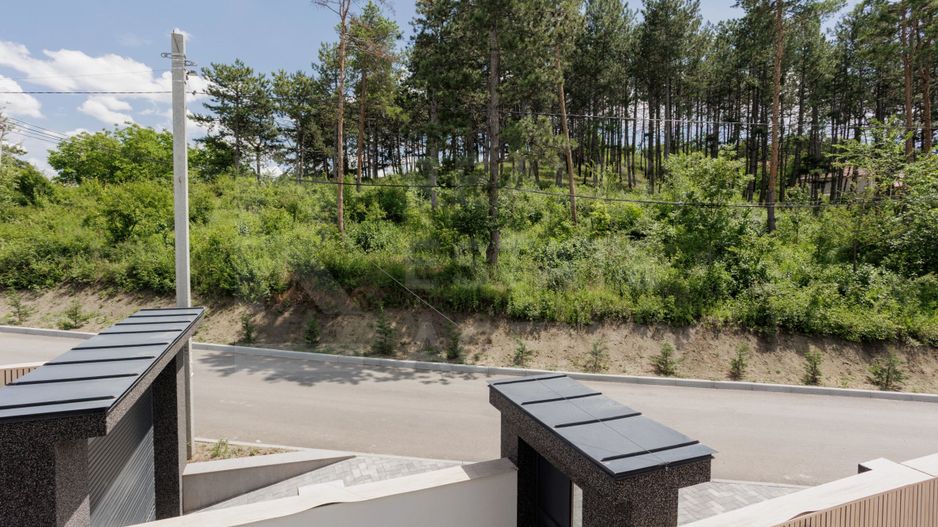 Vânzare casă, 4 camere,  str. Dragomirna, sectorul Buiucani. - Poză 25