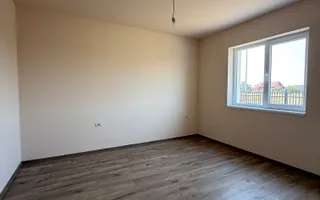 Casa individuala cu 4 camere in Mosnita Noua - Poză 11