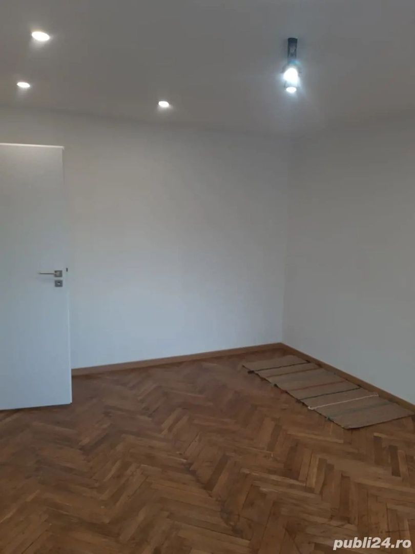 Apart 1 camera, etaj 3 - Poză 2