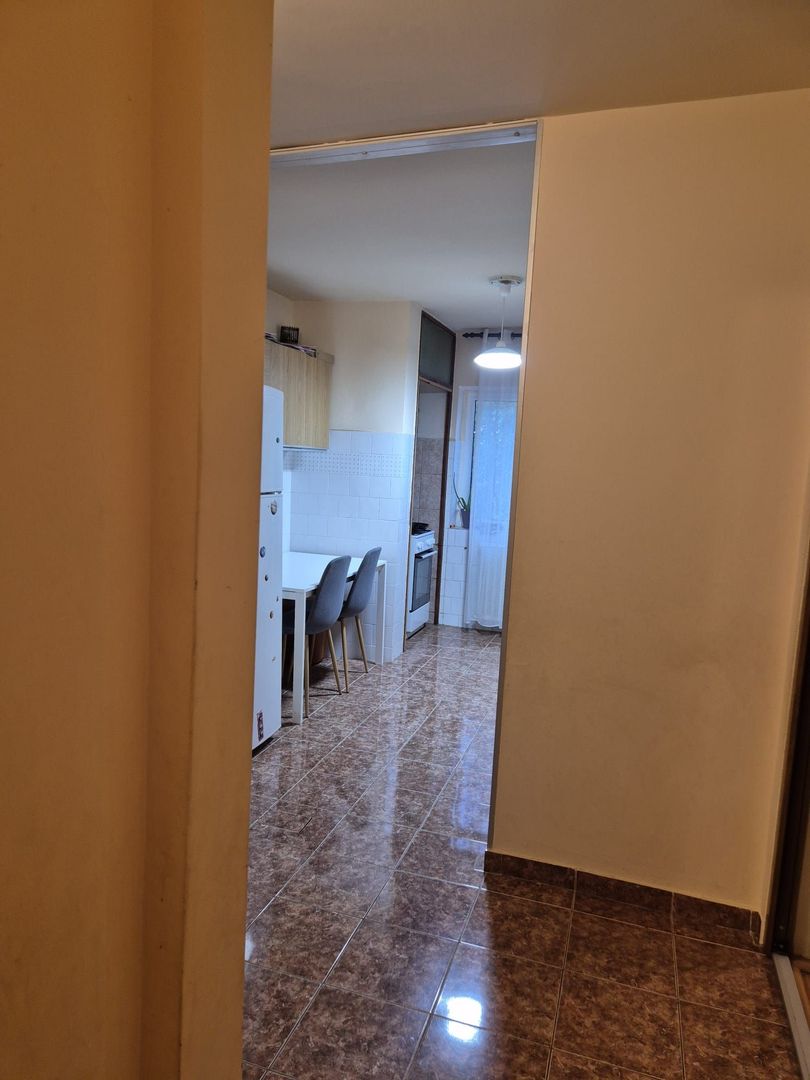 Aradului | 4 camere | Decomandat| Etaj intermediar | 3 balcoane si boxă - Poză 10