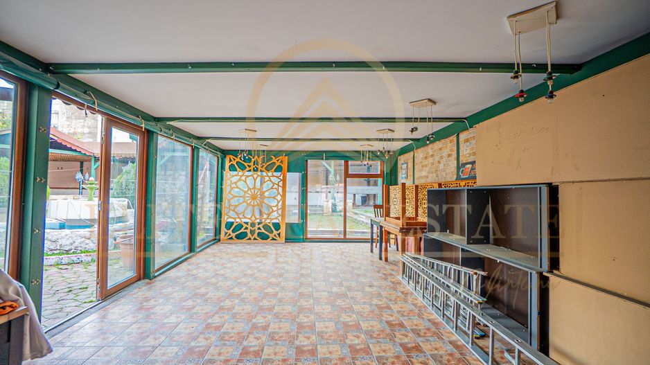 Ultracentral - Proprietate comercială P+M la 200 m de mare. - Poză 8