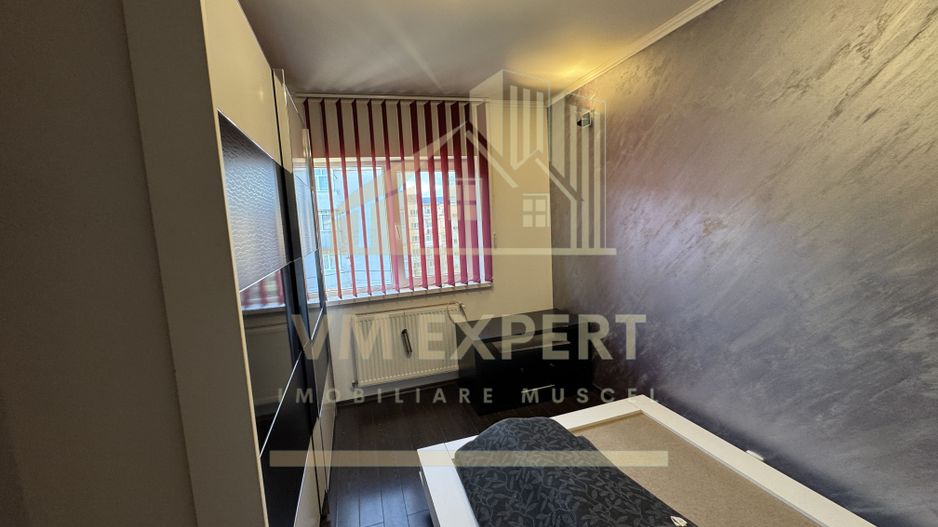 APARTAMENT 3 CAMERE ETAJ 4 TERASA  ZONA GRUI VILE CAMPULUNG - Poză 14