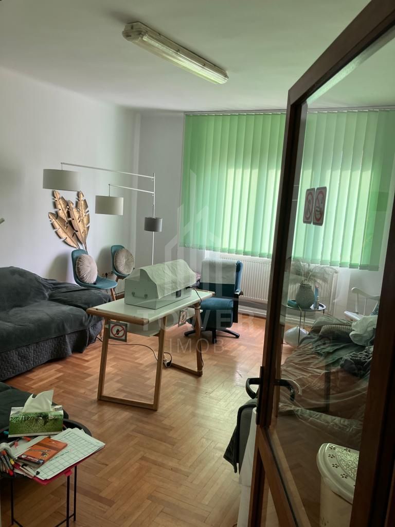 Apartament cu Terasă și Curte – 4 Camere, 120 mp Ultracentral - Poză 2