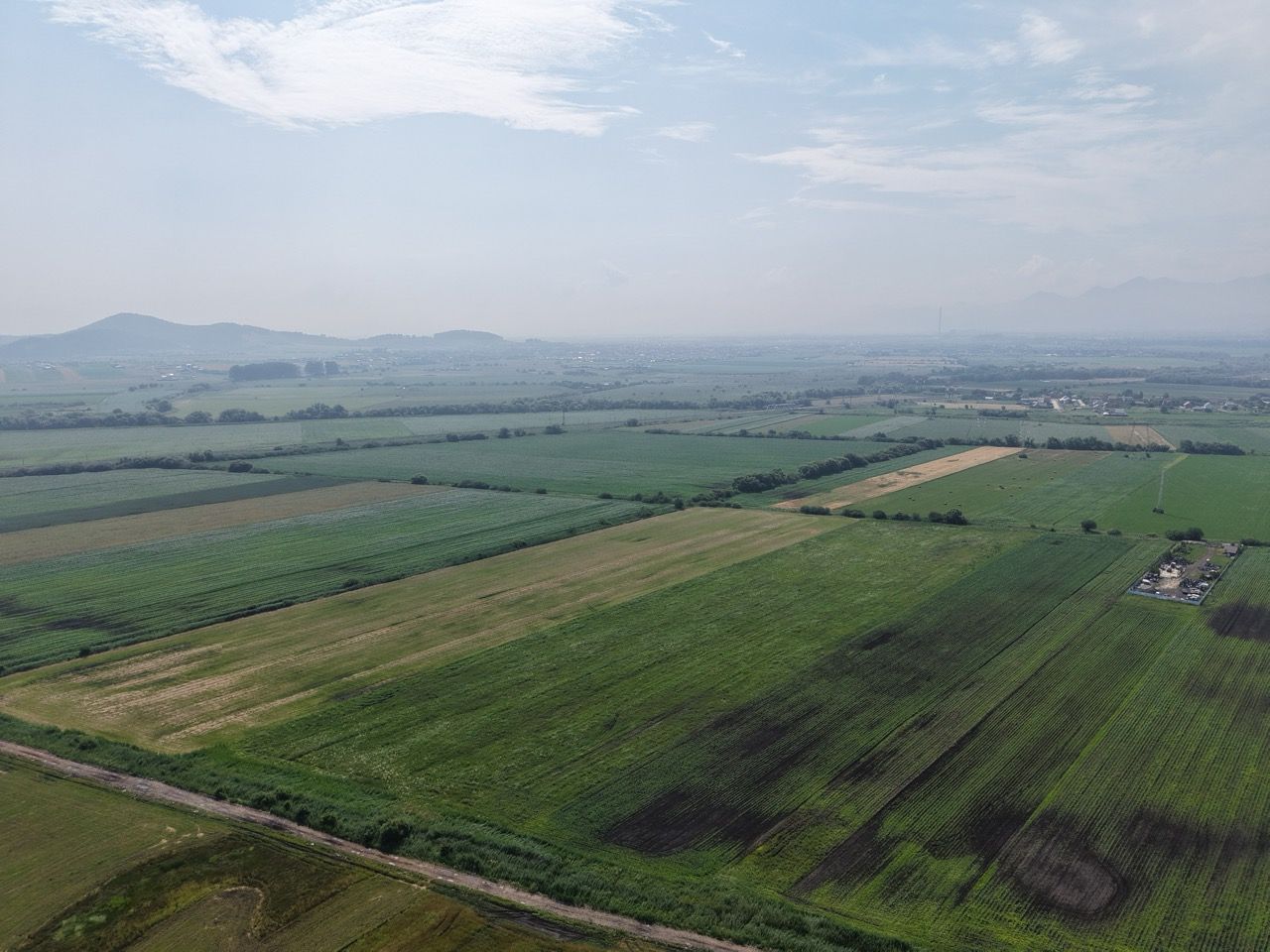 Teren intravilan 52.700 mp, Stupini (Brașov) - Poză 2
