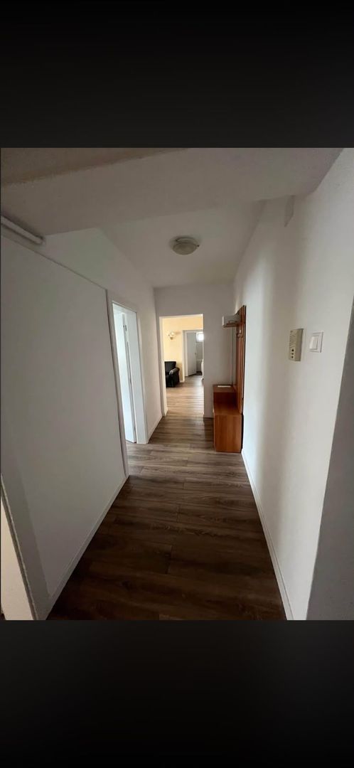 apartament de inchiriat - Poză 3