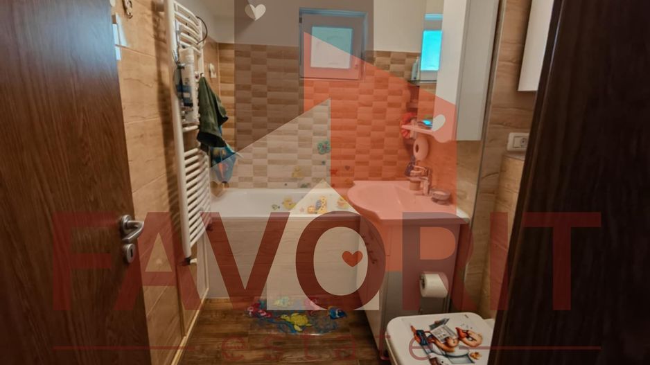 Apartament 4 camere decomandat, etaj 2, zona Steaua. - Poză 9