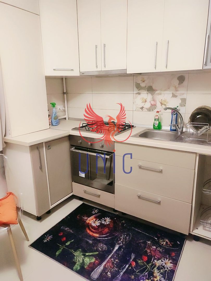 Apartament 3 camere decomandate, 500 Euro - Poză 8