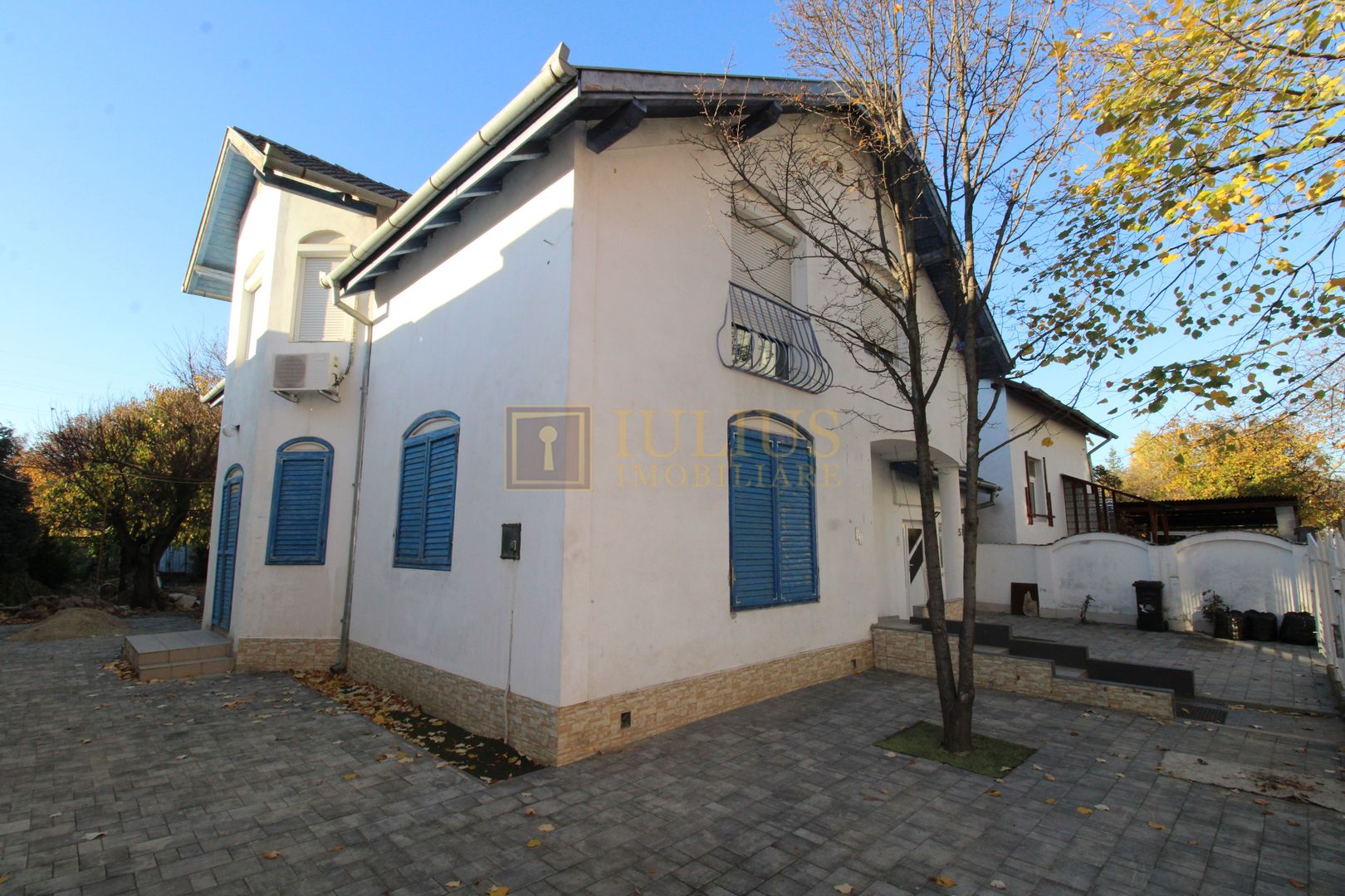 Casa in zona Lipovei,  ideala pentru activitati comerciale. - Poză 2