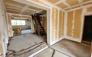 Proprietate cu potențial mixt – locuință și spațiu de lucru în Partoș - Poză 23