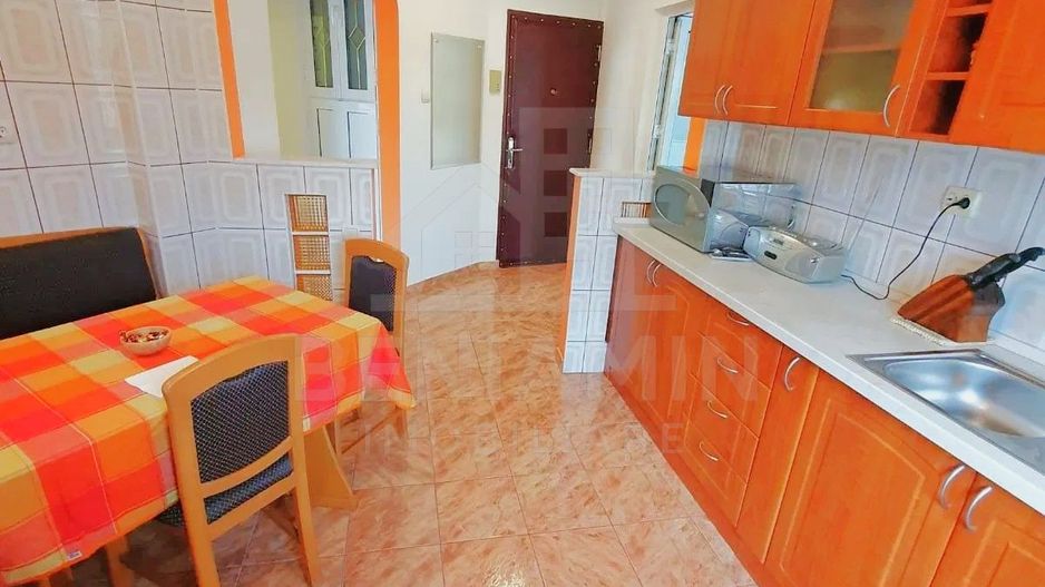Apartament 2 camere-Decomandat-Spitalul Judetean-69mp-Spatios-Luminos - Poză 4