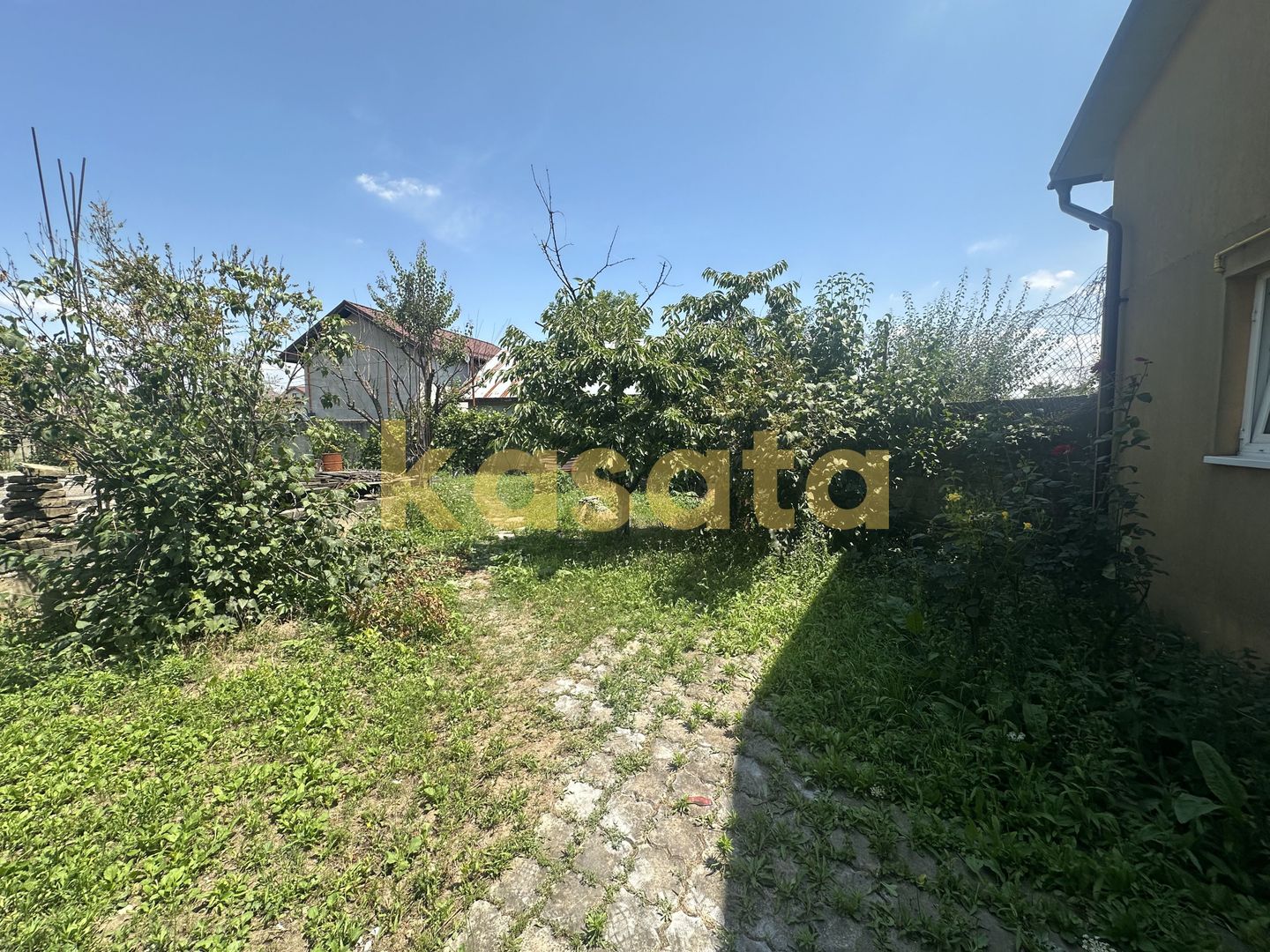 🏡 Casă de vânzare în Domnești | Curte 600 mp | Locație excelentă - Poză 5