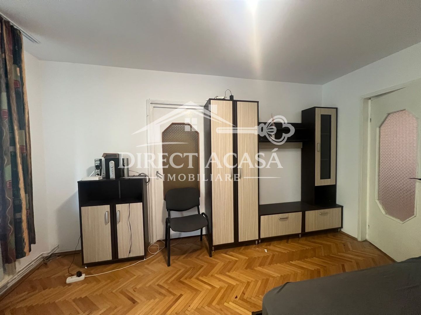 Apartament cu 3 camere  (PET FRENDLY)-Str Petru Dobra-Zona Dambu - Poză 1