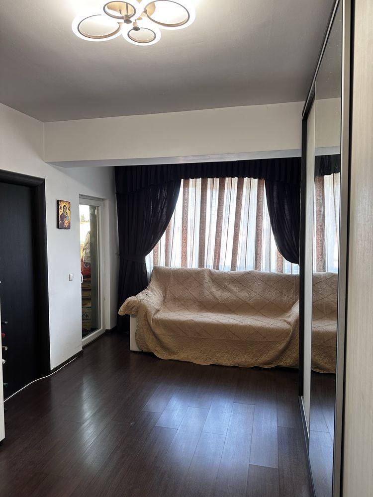 Vanzare apartament 2 camere, Damaroaia - Poză 1