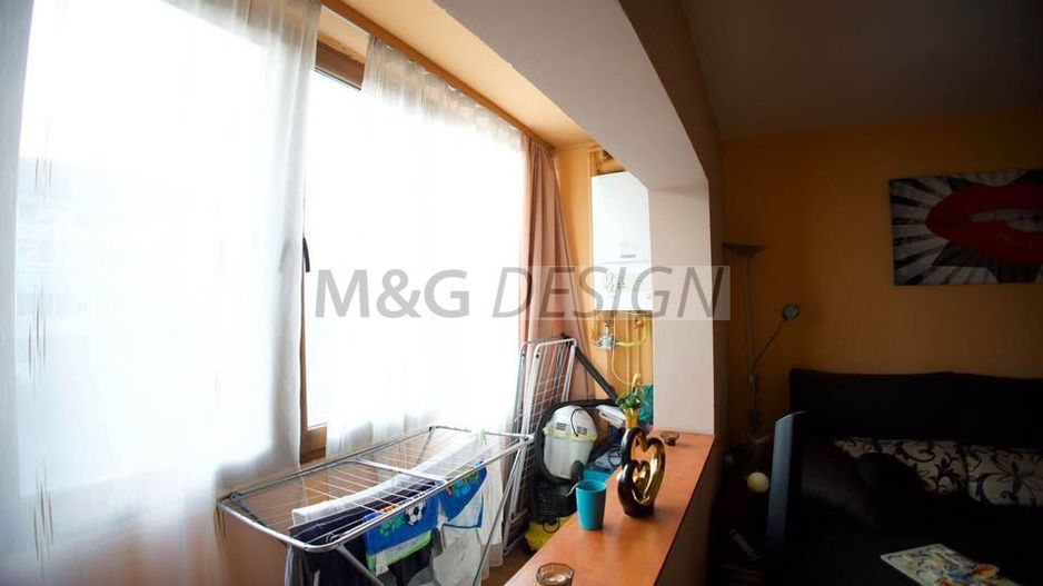 Etaj  2- 3 cam decomandat Bucovinei-Torontalului centrala proprie - Poză 4