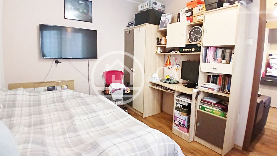 Apartament de vânzare cu 2 camere în zona Rogerius, Oradea - Poză 4