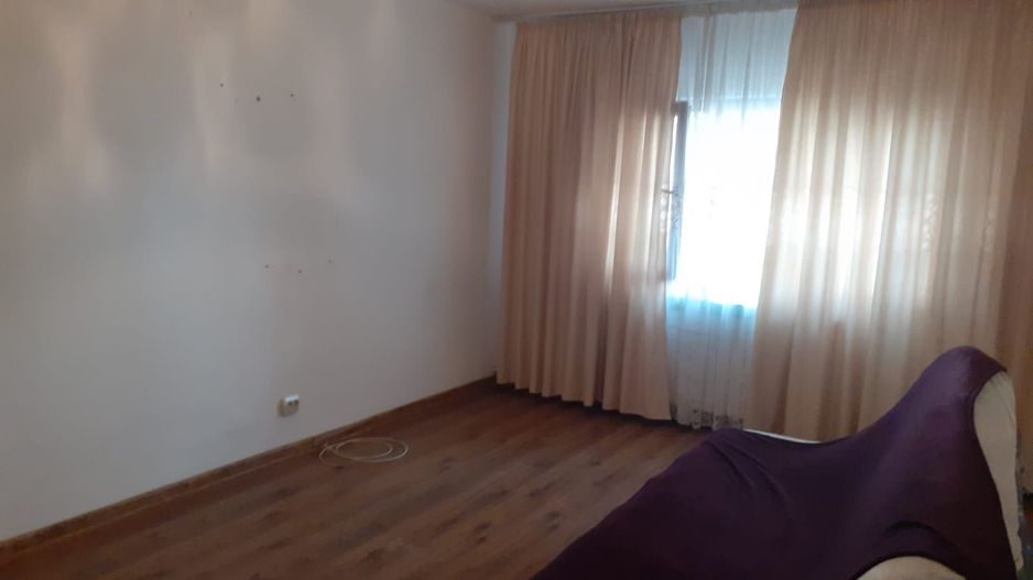 Apartament 2 camere de inchiriat - zona IC Frimu, parter - Poză 8