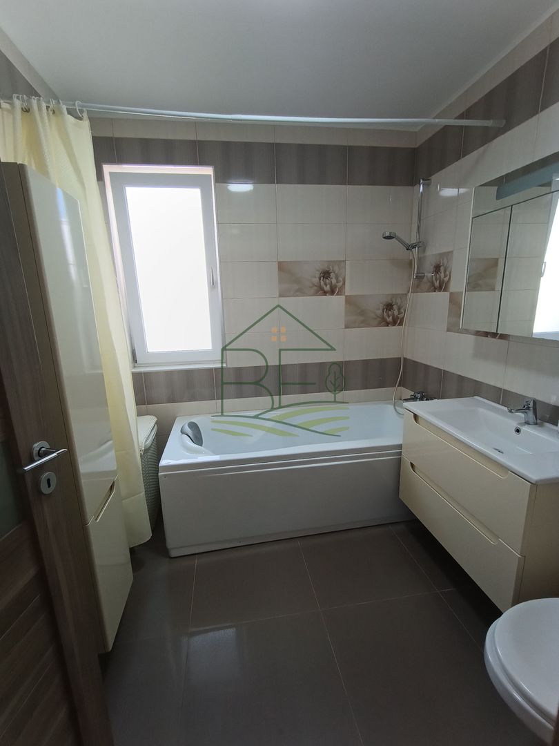 Apartament cu 3 camere de închiriat în Șelimbăr 75 mp + loc de parcare - Poză 5