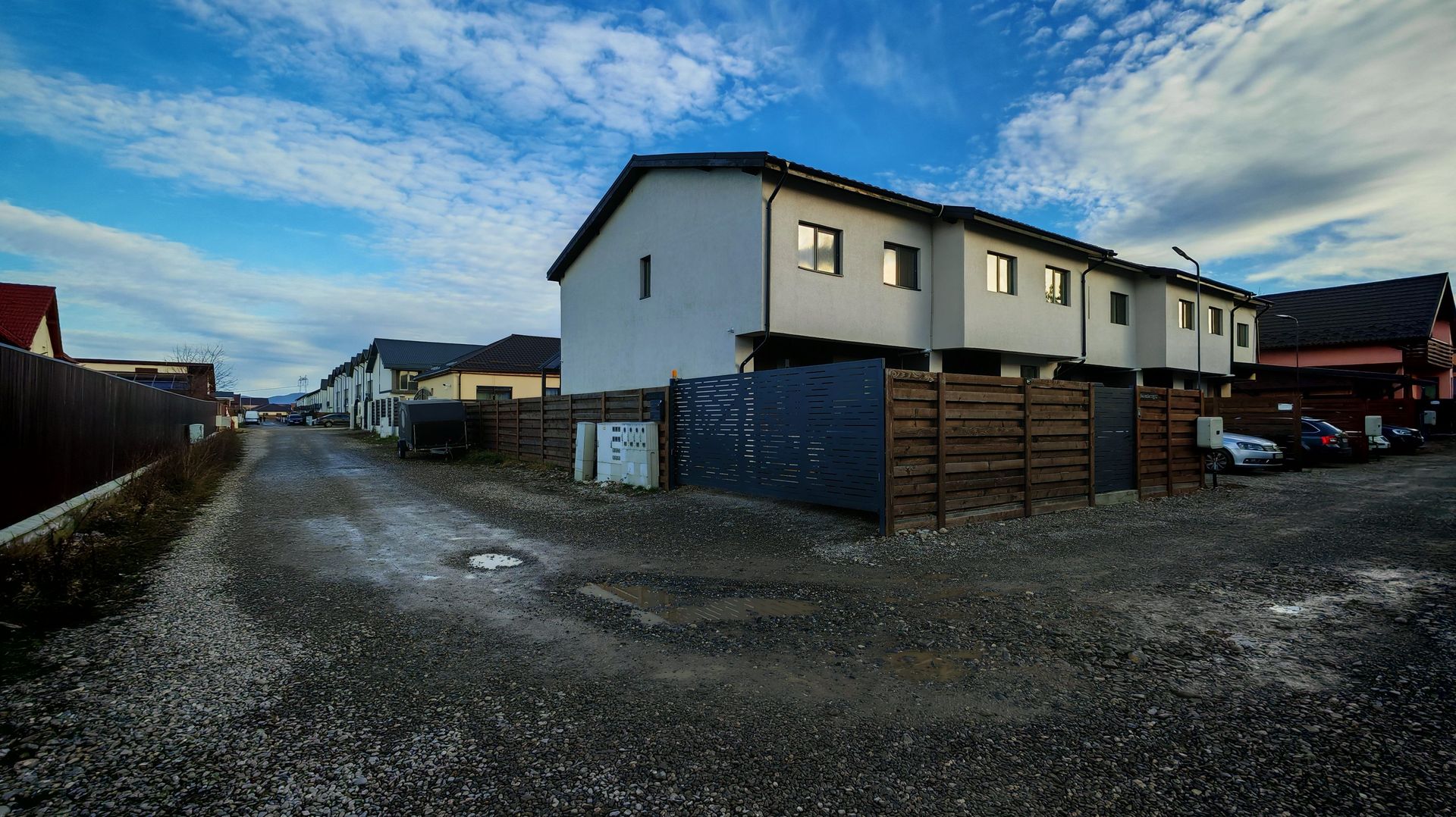 Vila tip duplex S+P+E cartier IZVOR Tarlungeni semimobilata179000 euro - Poză 42