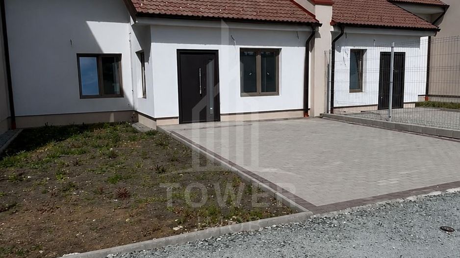 Casa rezidențială cu 5 camere, 2 băi  – Sura Mica - Poză 1