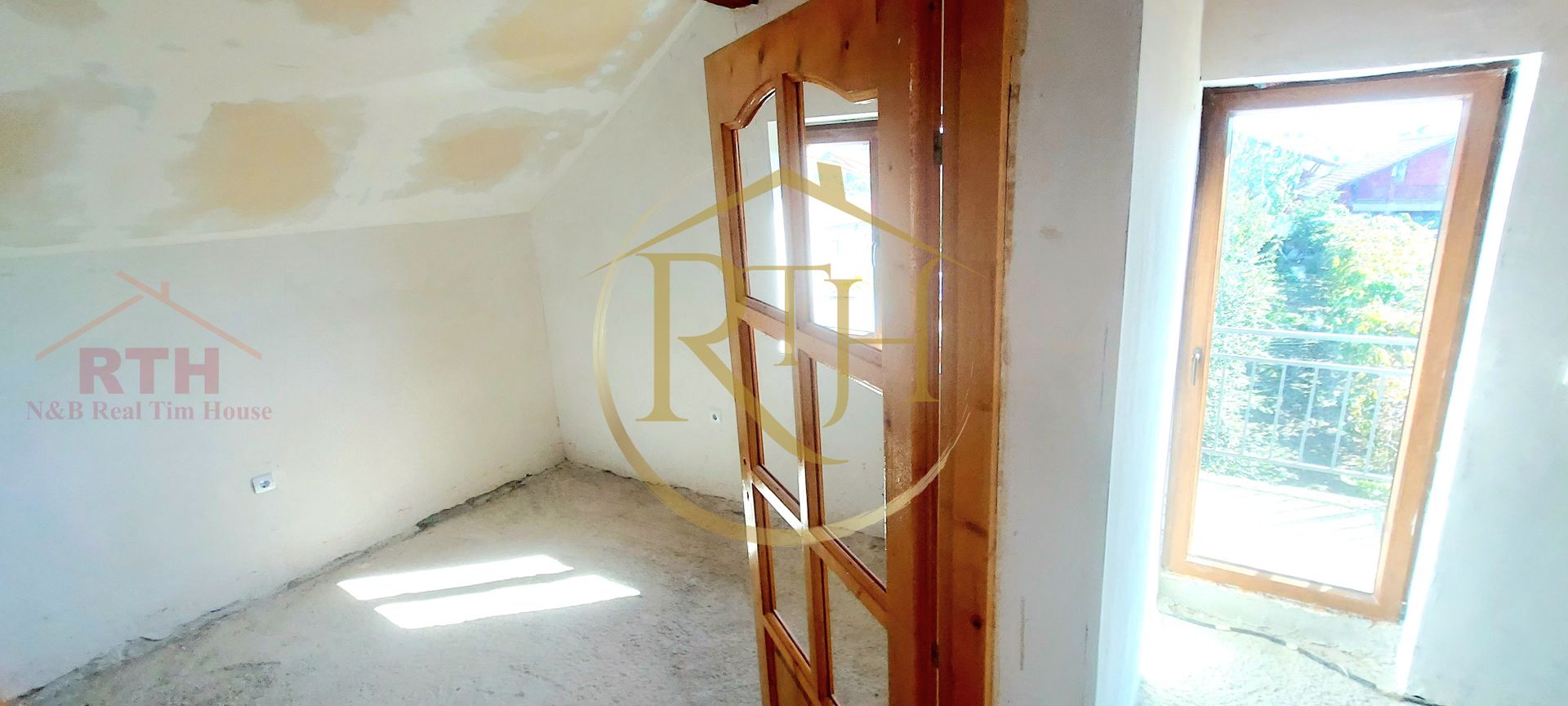 Casa de vânzare la gri plus teren in Chisoda. - Poză 22