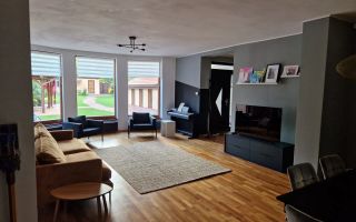 OFERIM SPRE VANZARE SAU ÎNCHIRIERE CASA ULTRA CENTRAL CU 5 CAMERE - Poză 2