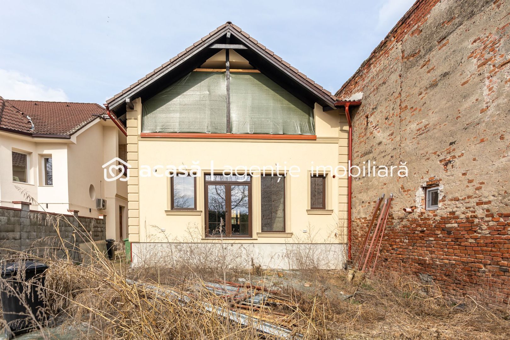 Casă / Vilă semifinisată cu destinații multiple zona centrală - Poză 5