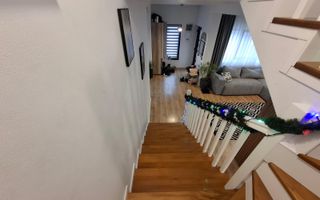 Casa in cartier exclusivist - Poză 5