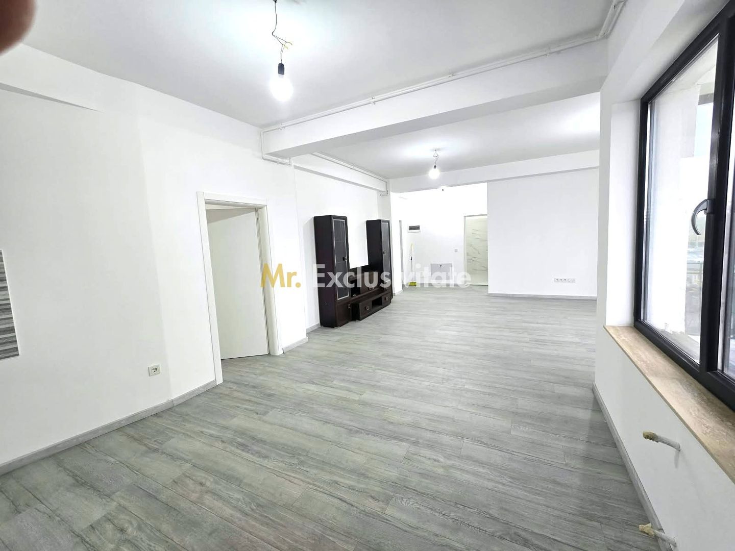 De vânzare apartament 3 camere, centru Satu Mare - Poză 10