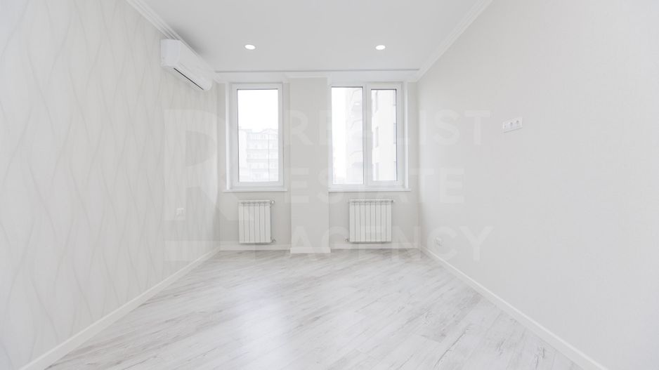 Vânzare, apartament 3 camere, str. Lev Tolstoi, Centru - Poză 3