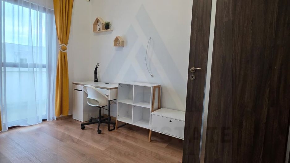 Penthouse spatios 80 mp utili 2 balcoane si terasa parcare Selimbar - Poză 9