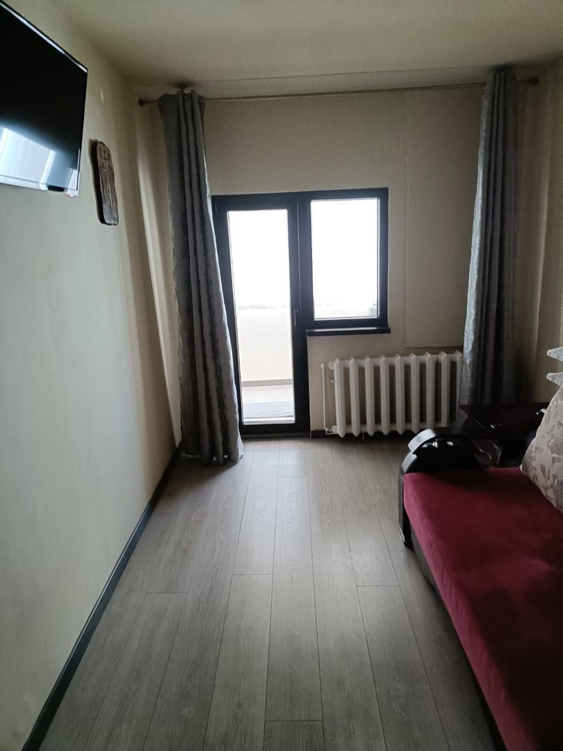 Apartament 3 camere Centrul Civic - Poză 3