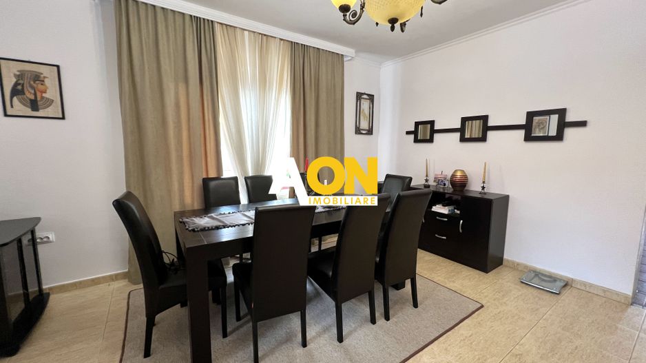 Casa de vanzare - 5 Camere, 2 Bai,  Garaj, 1000mp Teren - Poză 7