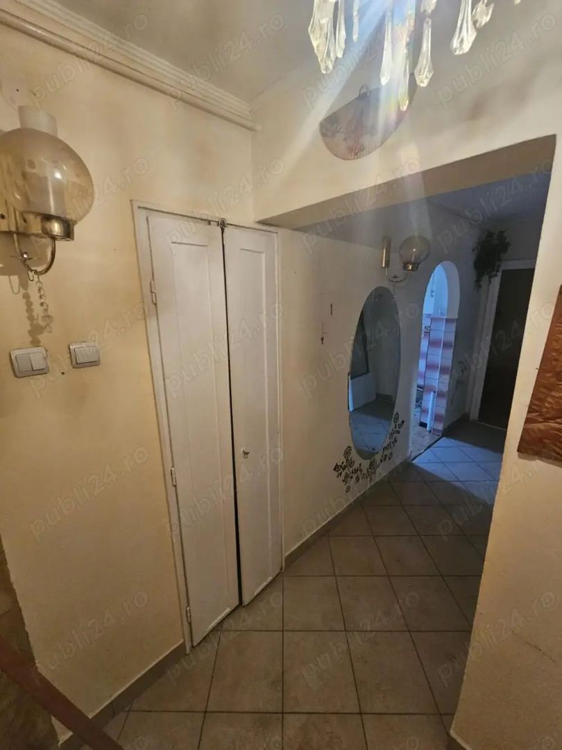BRASADAS vinde apt 3 cam NEFINISAT etaj 4/4 in Micro 16. - Poză 9